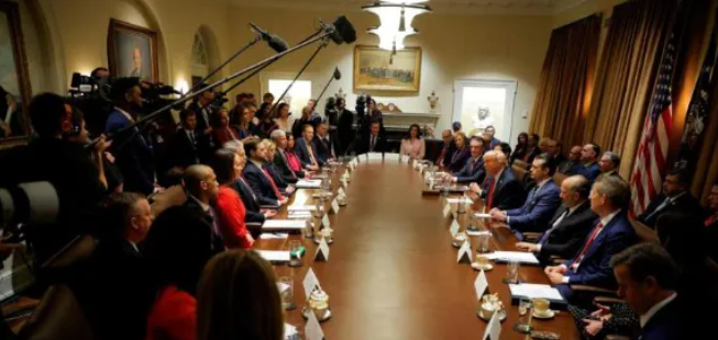 特朗普對中又雙叒叕加征關稅至20%！這次力度可比以往的更大了！